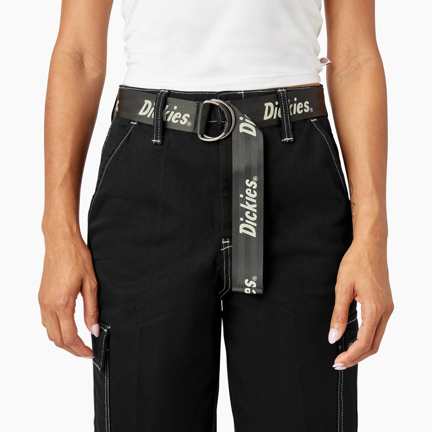Women's Relaxed Fit Contrast Stitch Cropped Cargo Pants