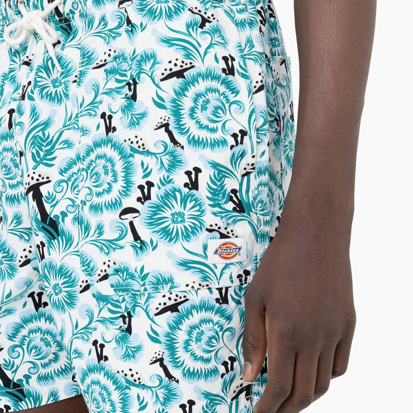 Roseburg Relaxed Fit Shorts, 7"